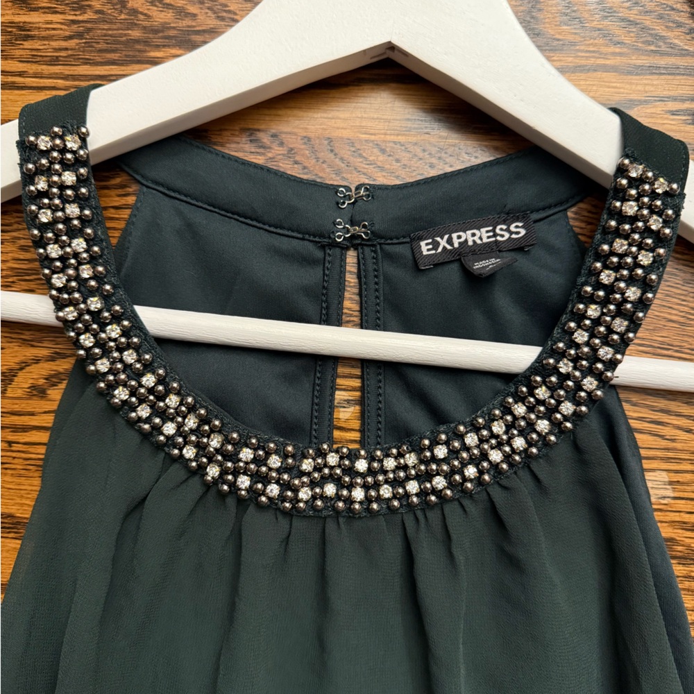 Express women’s hunter green beaded halter top with bubble hem, sm, EUC.